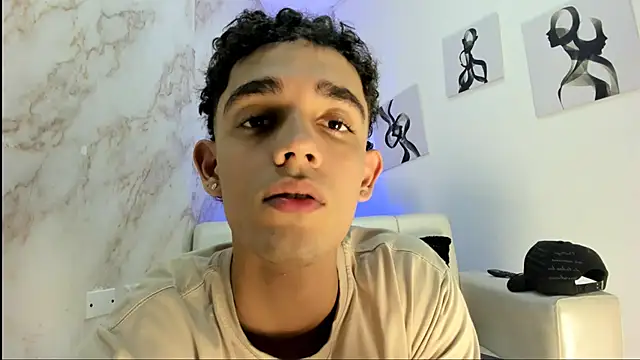 Snapshot of nathan_shimmer chatting on November 7, 2025, 1:04 pm nathan shimmer online show from November 7, 2025, 1:04 pm