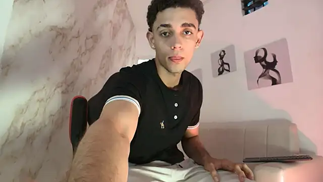 Snapshot of nathan_shimmer chatting on December 2, 2025, 2:41 pm nathan shimmer online show from December 2, 2025, 2:41 pm