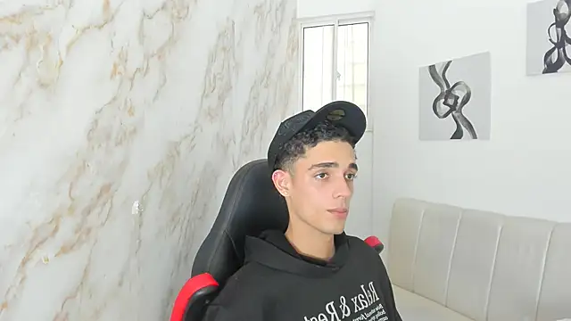 Snapshot of nathan_shimmer chatting on September 21, 2025, 8:36 pm nathan shimmer online show from September 21, 2025, 8:36 pm