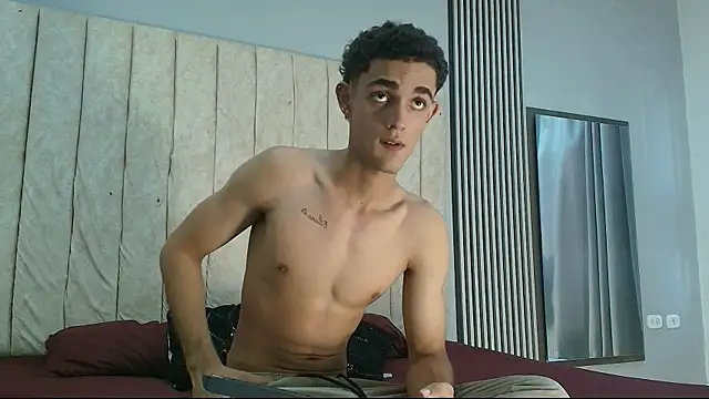 Snapshot of nathan_shimmer chatting on September 29, 2025, 8:36 pm nathan shimmer online show from September 29, 2025, 8:36 pm