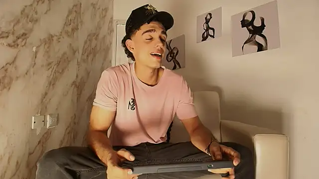 Snapshot of nathan_shimmer chatting on November 16, 2025, 1:16 pm nathan shimmer online show from November 16, 2025, 1:16 pm