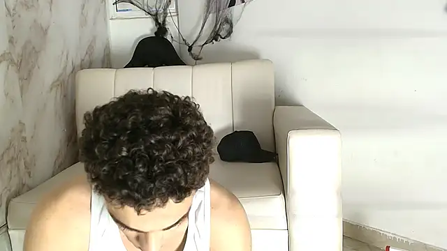 Snapshot of nathan_shimmer chatting on October 19, 2025, 9:39 pm nathan shimmer online show from October 19, 2025, 9:39 pm