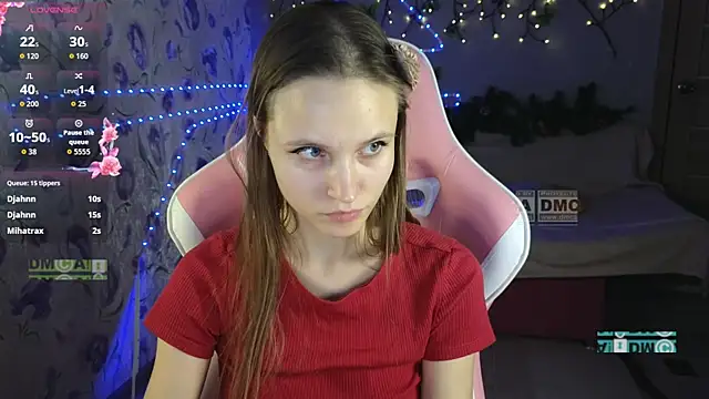 Snapshot of Armurra15 chatting on December 14, 2025, 8:14 pm Armurra15 online show from December 14, 2025, 8:14 pm