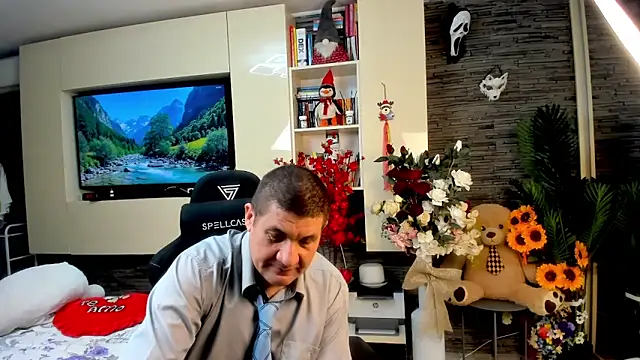 SpartacusDaddy48 online show from May 17, 2026, 4:40 pm