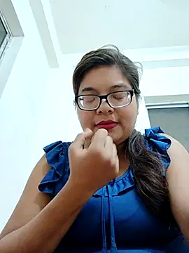 Snapshot of Elie_couple143 chatting on December 5, 2025, 5:22 pm Elie couple143 online show from December 5, 2025, 5:22 pm