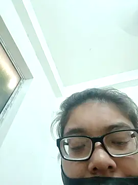 Snapshot of Elie_couple143 chatting on November 12, 2025, 6:50 am Elie couple143 online show from November 12, 2025, 6:50 am