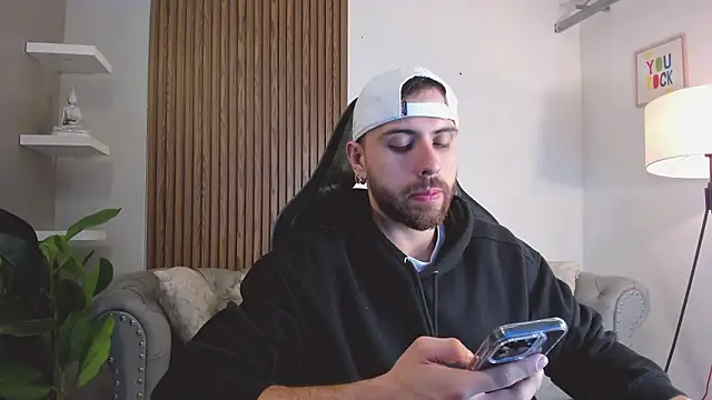 Maximo Wolff online show from March 21, 2026, 4:03 am