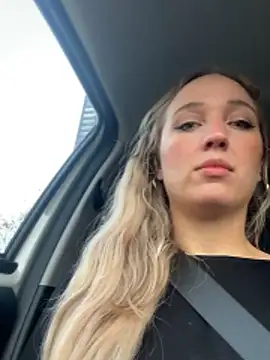 Stellapower online show from November 10, 2025, 2:11 pm