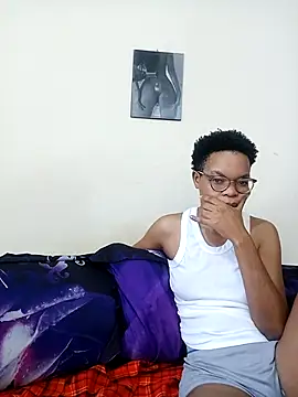 Snapshot of Miss-Hennessy chatting on April 10, 2026, 2:57 pm Miss-Hennessy online show from April 10, 2026, 2:57 pm