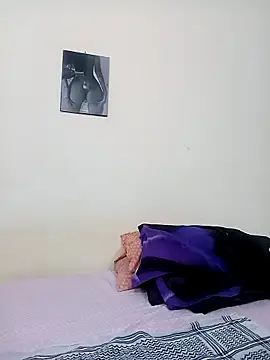 Snapshot of Miss-Hennessy chatting on April 14, 2026, 7:30 pm Miss-Hennessy online show from April 14, 2026, 7:30 pm