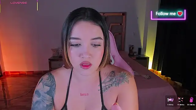 lunaarose online show from February 11, 2026, 4:23 am