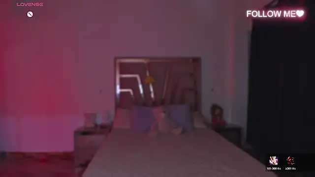 lunaarose online show from November 28, 2025, 12:22 am