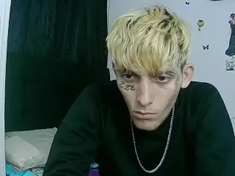 Snapshot of KinkyLatinCock chatting on October 12, 2025, 10:00 pm KinkyLatinCock online show from October 12, 2025, 10:00 pm