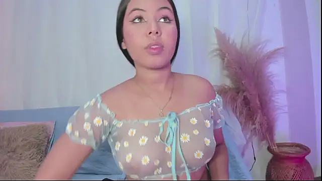 Snapshot of Star_party66 chatting on December 1, 2025, 2:12 am Star party66 online show from December 1, 2025, 2:12 am