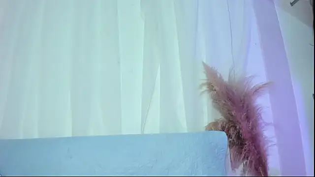 Snapshot of Star_party66 chatting on December 5, 2025, 2:10 am Star party66 online show from December 5, 2025, 2:10 am