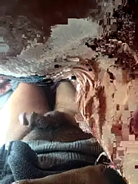 Snapshot of desir3dlund chatting on January 10, 2026, 5:08 pm desir3dlund online show from January 10, 2026, 5:08 pm