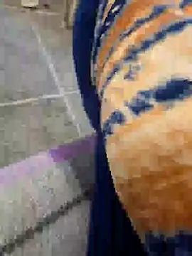 Snapshot of desir3dlund chatting on March 2, 2026, 3:51 am desir3dlund online show from March 2, 2026, 3:51 am