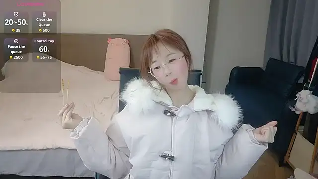 Snapshot of nini_a chatting on November 1, 2025, 8:19 am nini a online show from November 1, 2025, 8:19 am