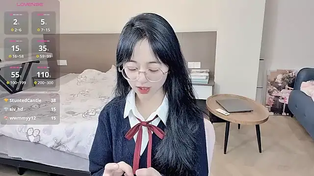 Snapshot of nini_a chatting on December 19, 2025, 12:18 pm nini a online show from December 19, 2025, 12:18 pm