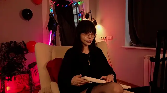 Misa Perfect online show from October 24, 2025, 12:15 pm