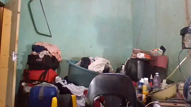 Snapshot of Nicky52 chatting on February 17, 2026, 3:53 pm Nicky52 online show from February 17, 2026, 3:53 pm