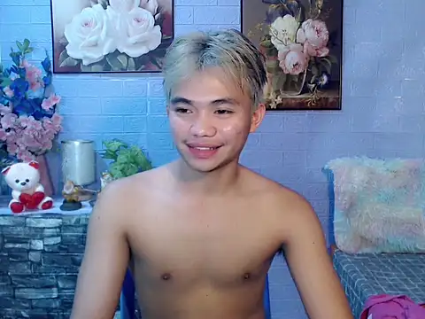 Snapshot of mostwantedtwink chatting on May 6, 2026, 9:24 am mostwantedtwink online show from May 6, 2026, 9:24 am