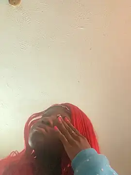 HennessyBaby21 online show from April 30, 2026, 1:29 pm