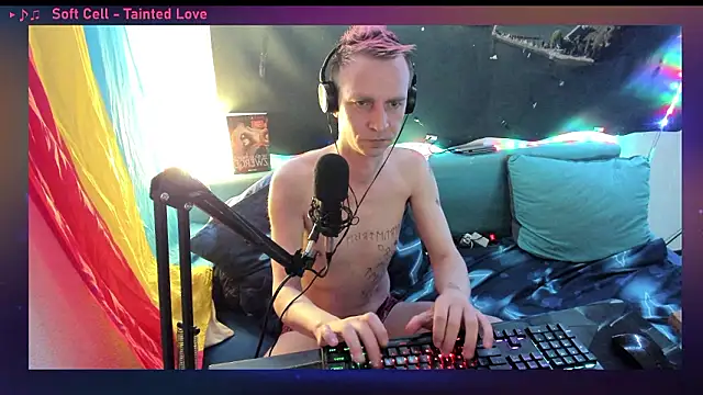 Snapshot of DaveLindau chatting on March 27, 2026, 5:47 pm DaveLindau online show from March 27, 2026, 5:47 pm