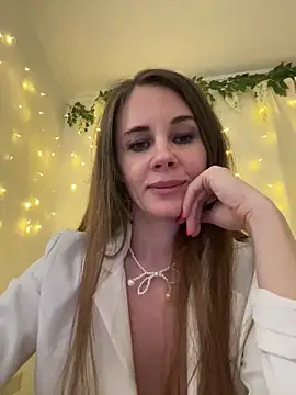 LucieMack online show from March 10, 2026, 9:19 pm