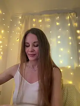 LucieMack online show from February 26, 2026, 2:39 pm