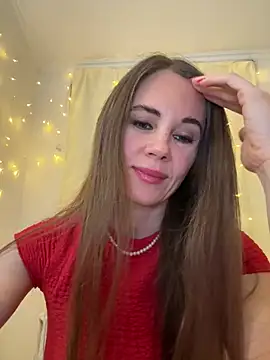 Snapshot of LucieMack chatting on April 28, 2026, 5:17 pm LucieMack online show from April 28, 2026, 5:17 pm