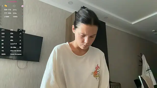 Snapshot of MaydaCornwall chatting on September 11, 2025, 5:18 am MaydaCornwall online show from September 11, 2025, 5:18 am