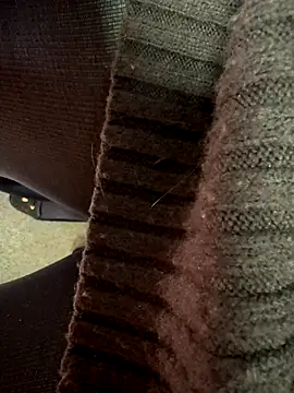 HiddenHoneyLDN online show from December 2, 2025, 10:28 am