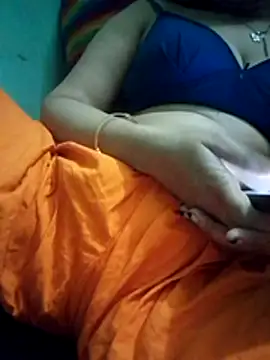 Snapshot of Maria_Mahi chatting on December 2, 2025, 6:09 pm Maria Mahi online show from December 2, 2025, 6:09 pm