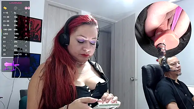 leidydi223 online show from November 11, 2025, 2:23 pm