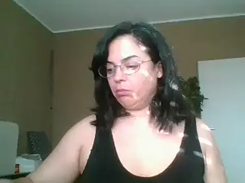 Snapshot of ITALIANASISIXX chatting on April 16, 2026, 7:20 am ITALIANASISIXX online show from April 16, 2026, 7:20 am