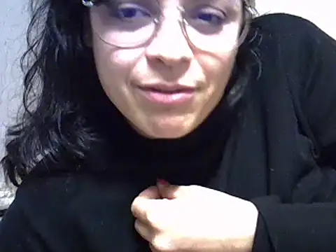 ITALIANASISIXX online show from December 21, 2025, 7:48 pm