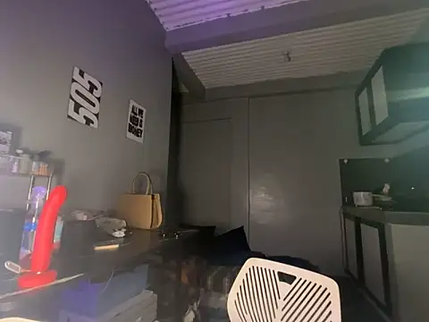 PinayLina18 online show from April 19, 2026, 1:17 am