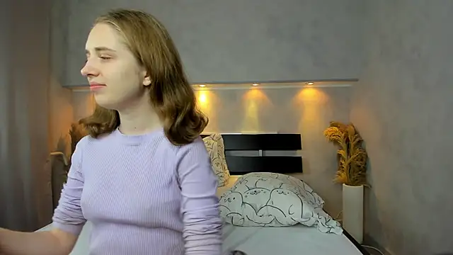 Snapshot of Camilla_Kelly chatting on September 28, 2025, 12:17 am Camilla Kelly online show from September 28, 2025, 12:17 am