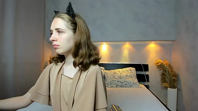 Snapshot of Camilla_Kelly chatting on September 10, 2025, 12:09 am Camilla Kelly online show from September 10, 2025, 12:09 am