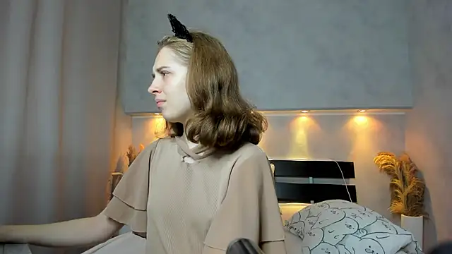 Snapshot of Camilla_Kelly chatting on September 18, 2025, 12:13 am Camilla Kelly online show from September 18, 2025, 12:13 am