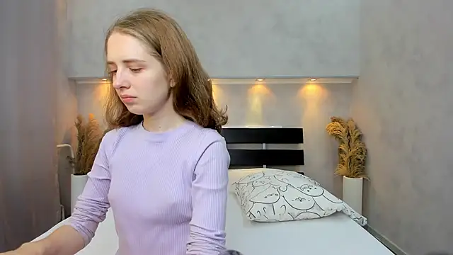 Snapshot of Camilla_Kelly chatting on October 2, 2025, 12:58 am Camilla Kelly online show from October 2, 2025, 12:58 am