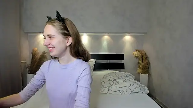 Snapshot of Camilla_Kelly chatting on October 4, 2025, 1:07 am Camilla Kelly online show from October 4, 2025, 1:07 am