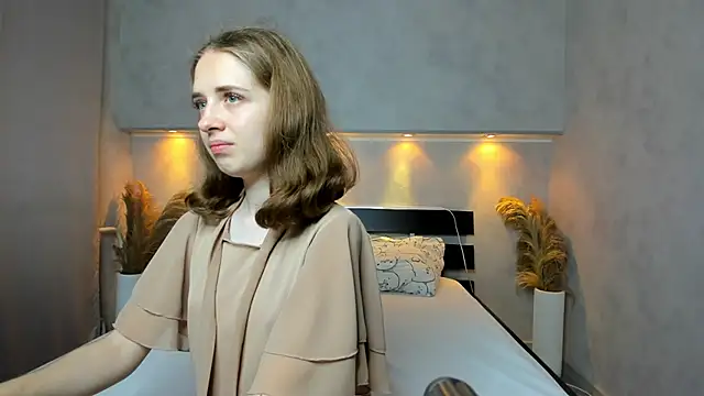 Snapshot of Camilla_Kelly chatting on September 11, 2025, 12:21 am Camilla Kelly online show from September 11, 2025, 12:21 am