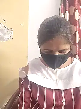 Snapshot of Ruhi_07 chatting on May 11, 2026, 6:04 am Ruhi 07 online show from May 11, 2026, 6:04 am