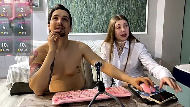 Snapshot of VelvetMiley chatting on March 4, 2026, 4:37 pm VelvetMiley online show from March 4, 2026, 4:37 pm