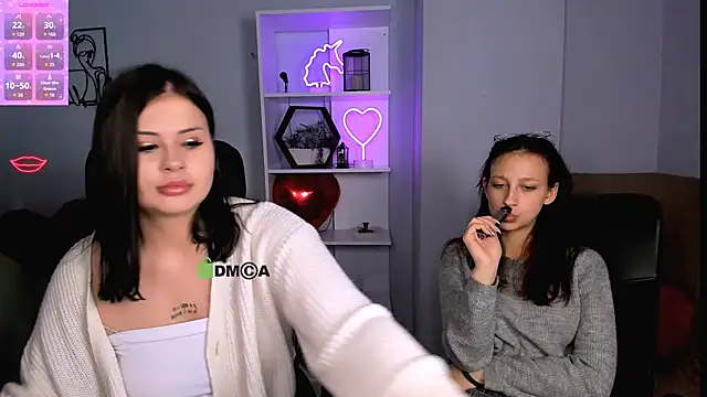 Snapshot of lau_ra_queen chatting on November 26, 2025, 10:21 pm lau ra queen online show from November 26, 2025, 10:21 pm