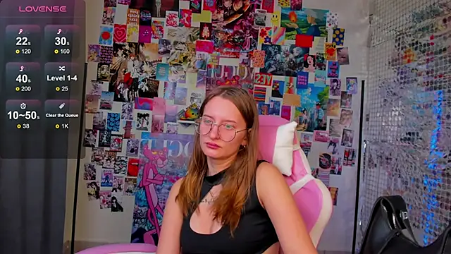 Snapshot of Maryyy_May chatting on October 9, 2025, 7:14 pm Maryyy May online show from October 9, 2025, 7:14 pm