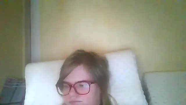 Moonolighta online show from September 12, 2025, 8:25 am