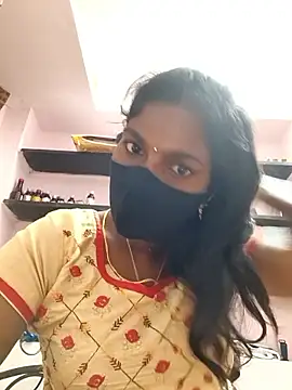 Snapshot of Honey_rosetamil chatting on February 15, 2026, 7:02 pm Honey rosetamil online show from February 15, 2026, 7:02 pm